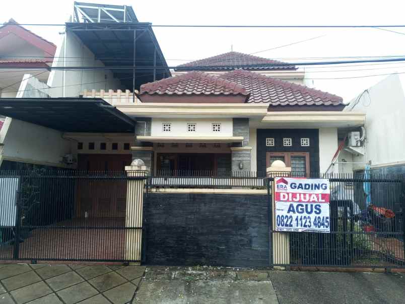 dijual rumah walang baru