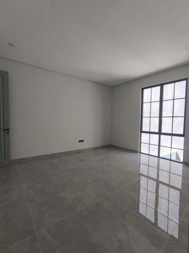 dijual rumah waterfront citraland