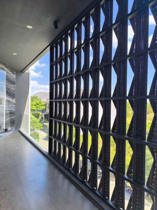 dijual rumah waterfront citraland