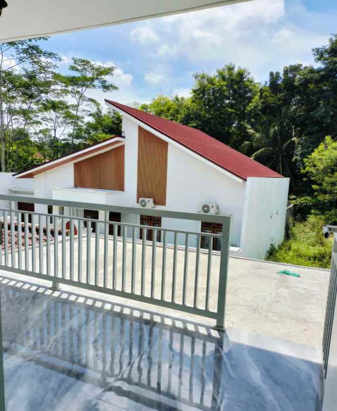 dijual rumah wedomartani