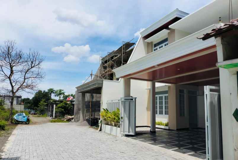 dijual rumah wedomartani