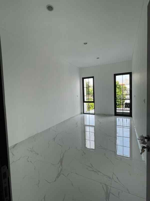 dijual rumah wisma mukti klampis