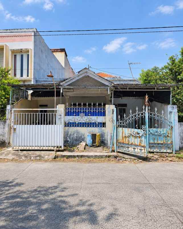 dijual rumah wisma permai