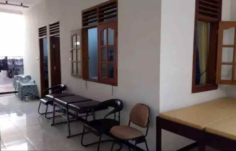 dijual rumah ykp kendang sari jl