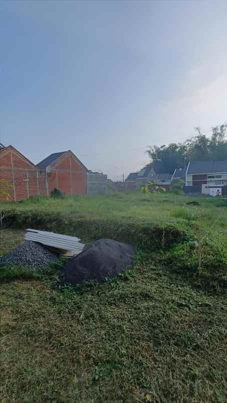 dijual tanah ampeldento pakis 300 meter