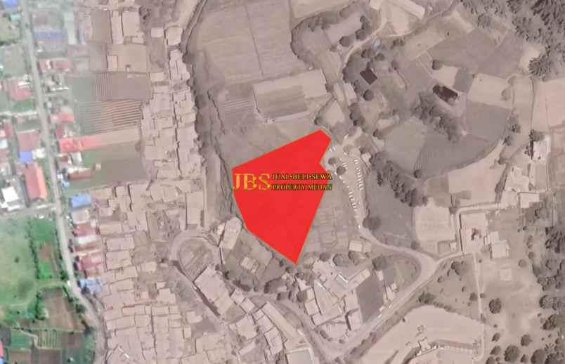 dijual tanah jalan kolam renang