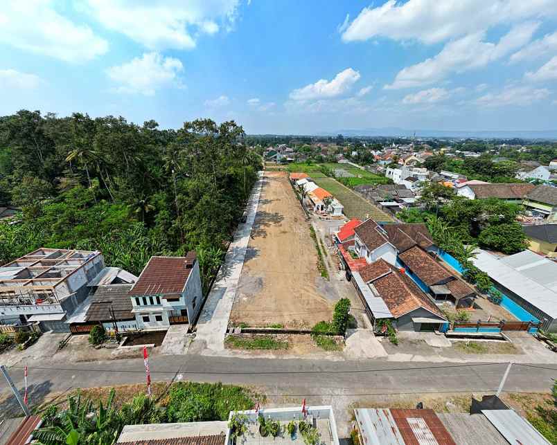 dijual tanah jl kabupaten trihanggo