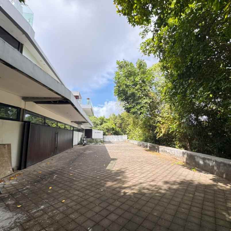 dijual tanah jl toyaning
