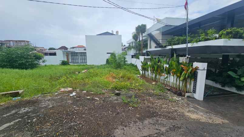 dijual tanah jln tumbak bayuh