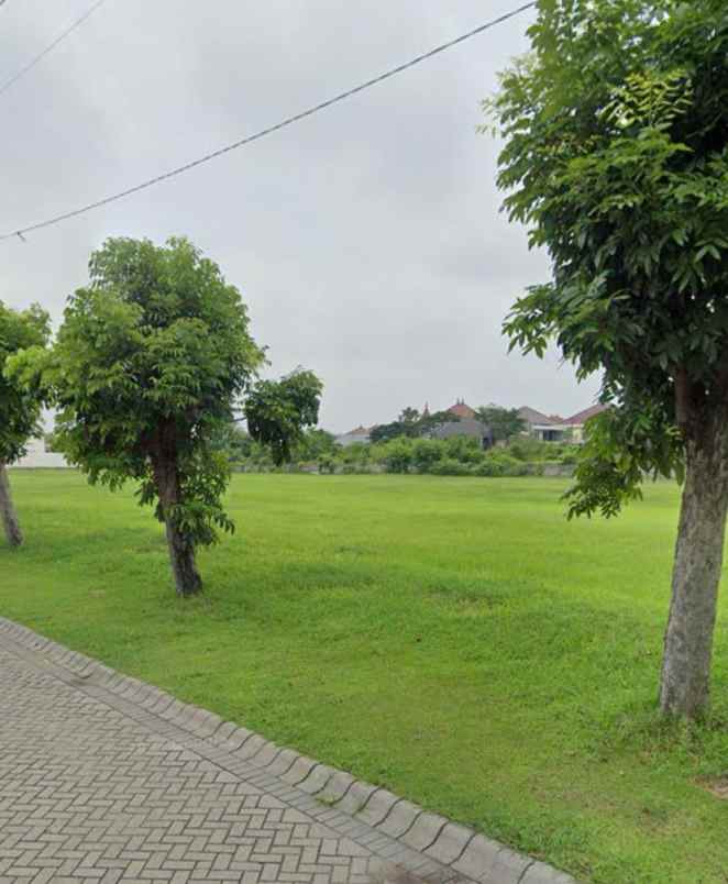 dijual tanah pakuwon city