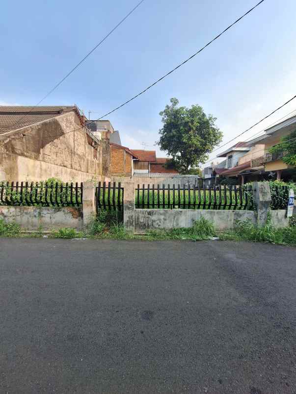 dijual tanah pondok bambu