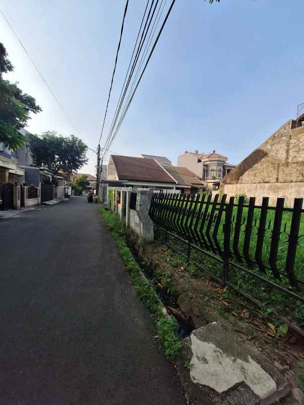 dijual tanah pondok bambu