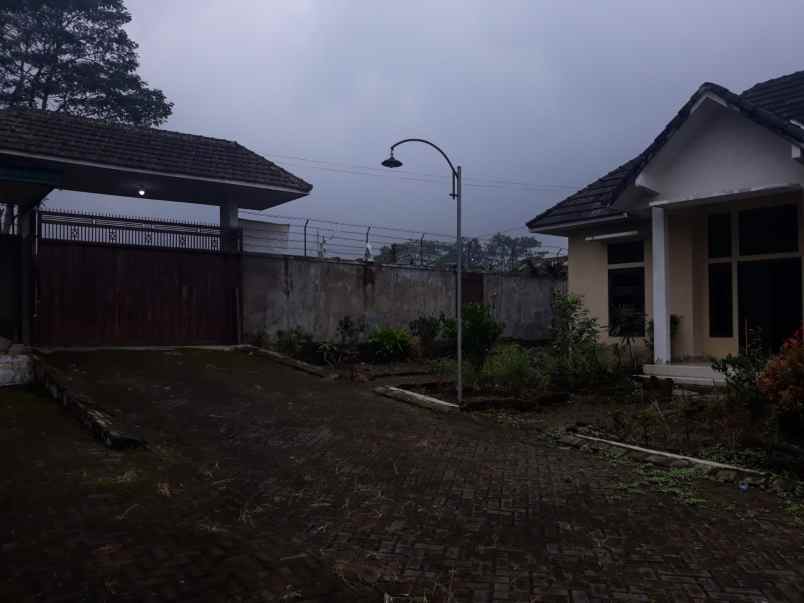 dijual tanah pujon lor