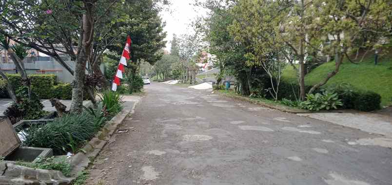 dijual tanah resort dago pakar