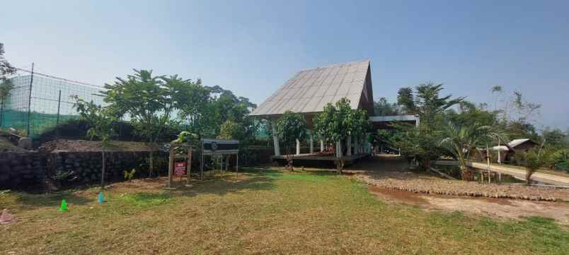 dijual villa banjaran