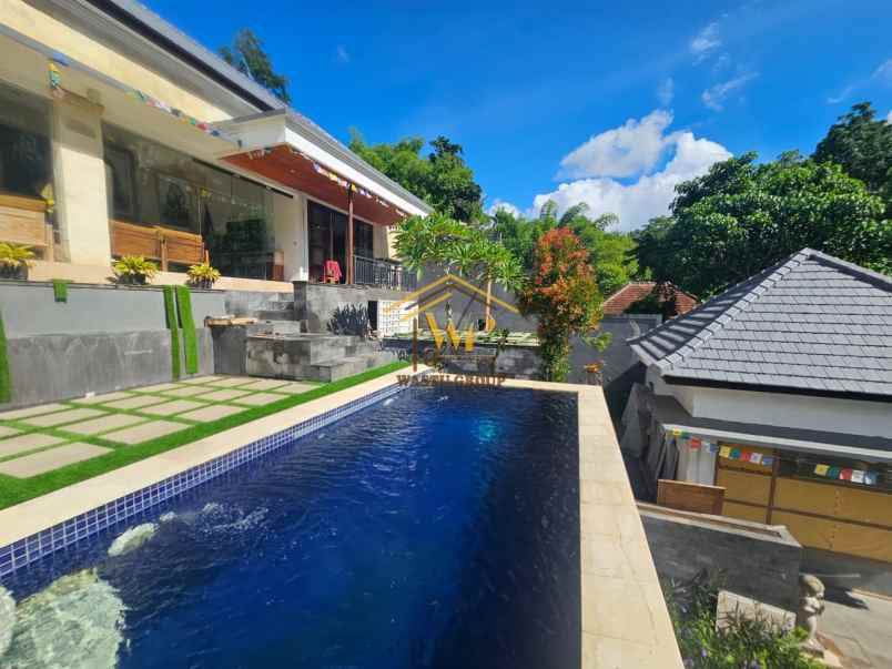 dijual villa di tabanan ada kolam renangnya