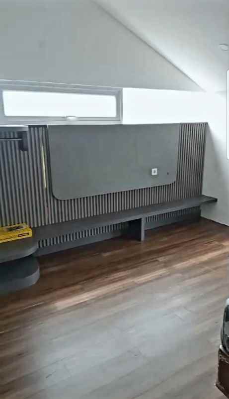 dijual villa jl plered