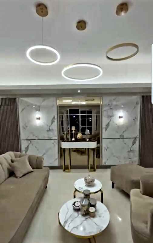 dijual villa jl plered