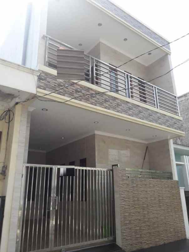 disewa hunian tingkat pondok ungu permai b0075