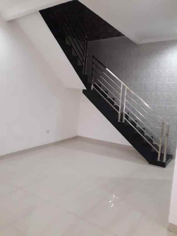 disewa hunian tingkat pondok ungu permai b0075