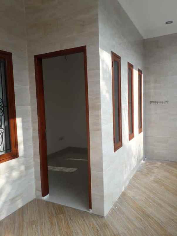 disewa hunian tingkat pondok ungu permai b0075