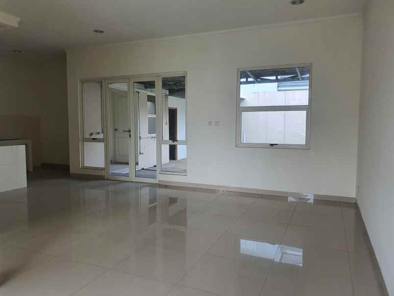 disewa rumah cluster bahana suvarna sutera tangerang