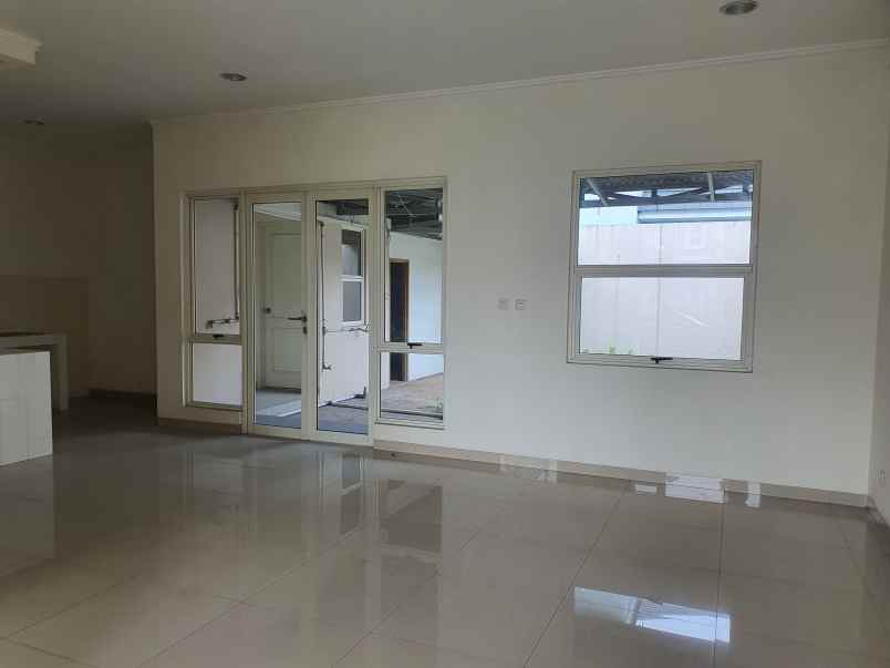 disewa rumah cluster bahana suvarna sutera tangerang