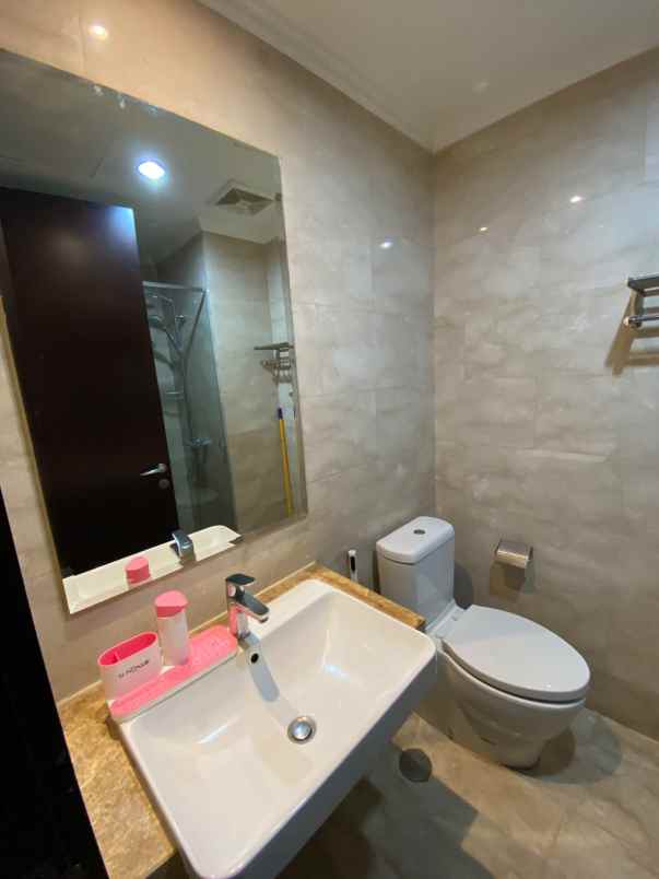 disewakan apartemen menteng park diamond tower studio
