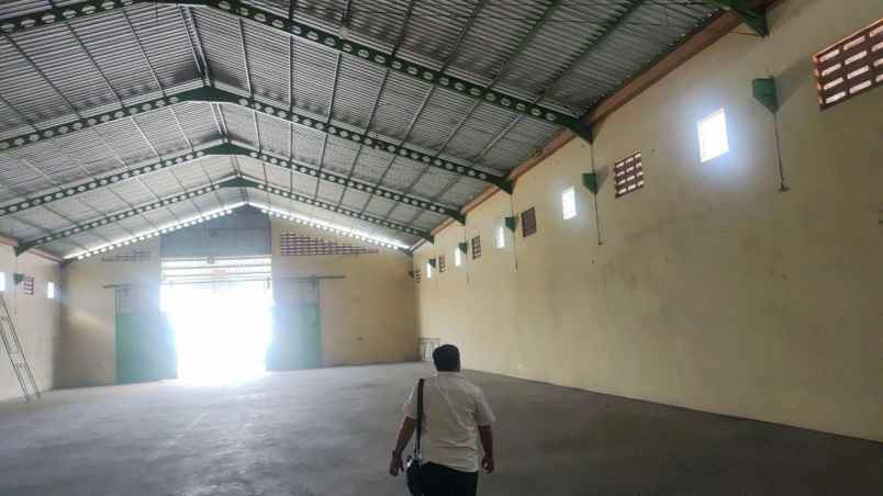 disewakan gudang di jombang
