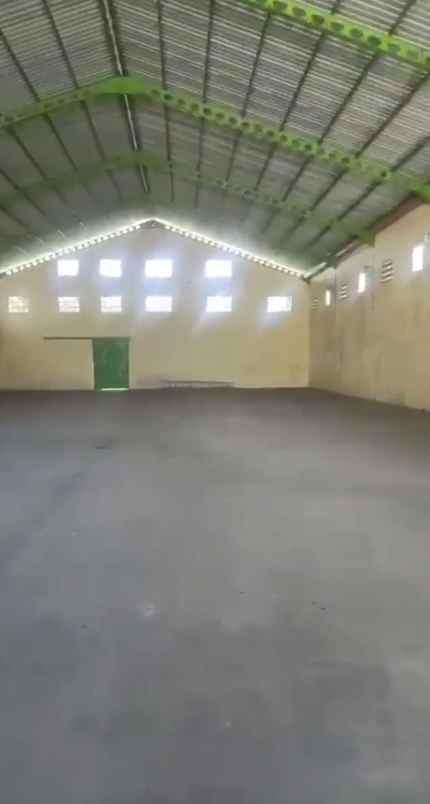 disewakan gudang di jombang