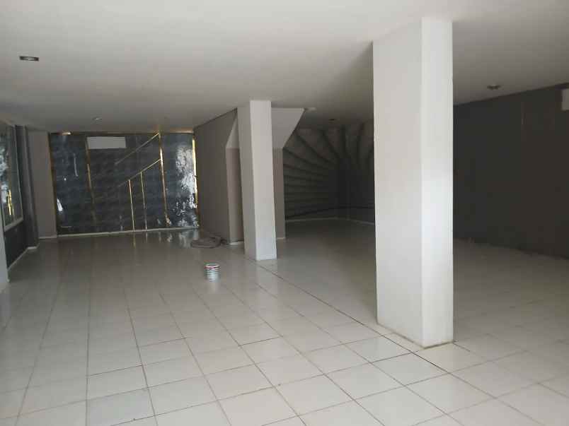 disewakan ruko gudang kantor jalan raya fatmawati