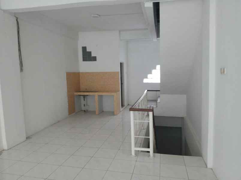 disewakan ruko gudang kantor jalan raya fatmawati
