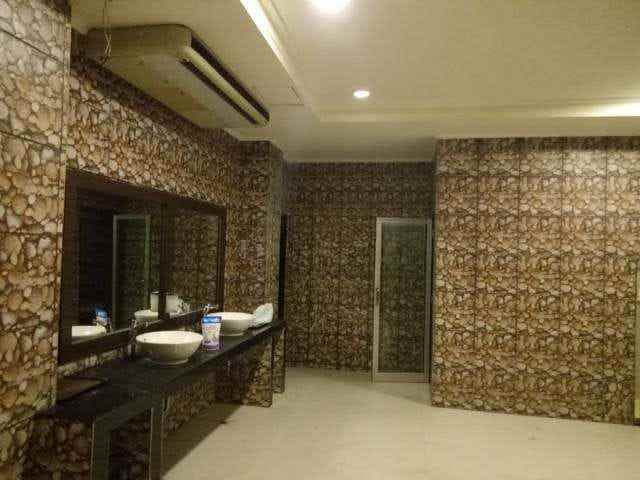 disewakan ruko gudang kantor ruko gandeng di roxy mas