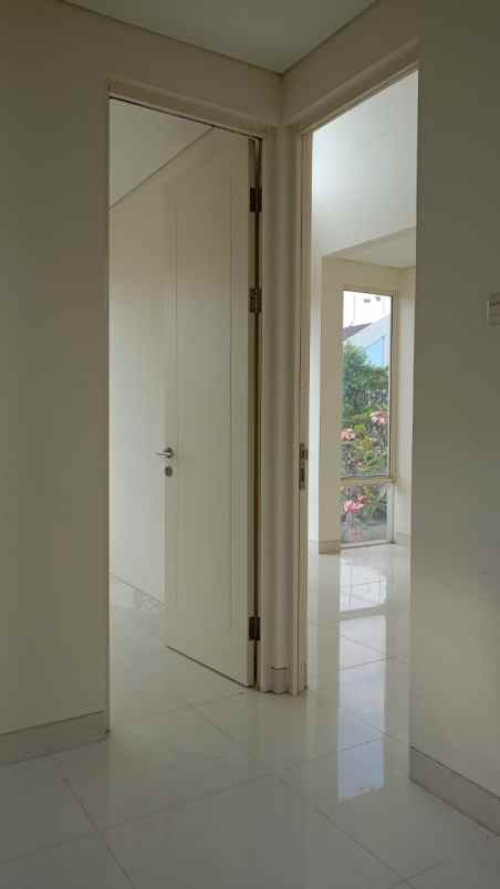 disewakan rumah adelaide grand pakuwon
