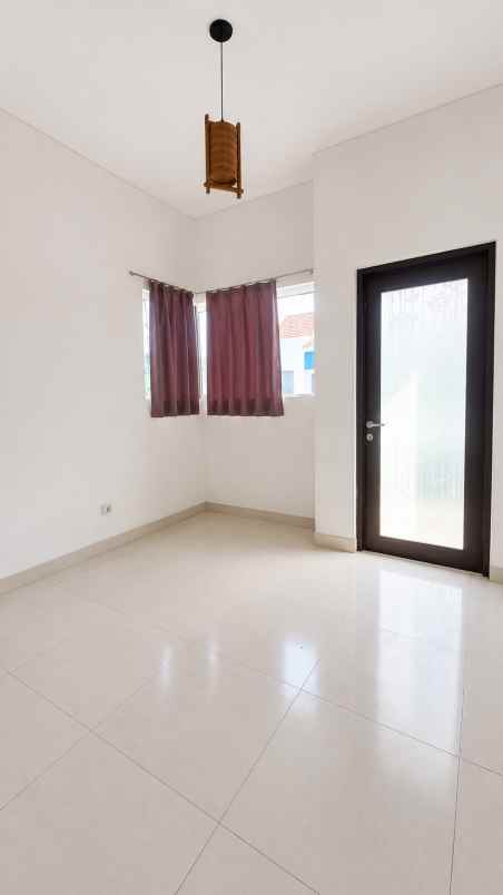 disewakan rumah cluster cassia jgc jakarta