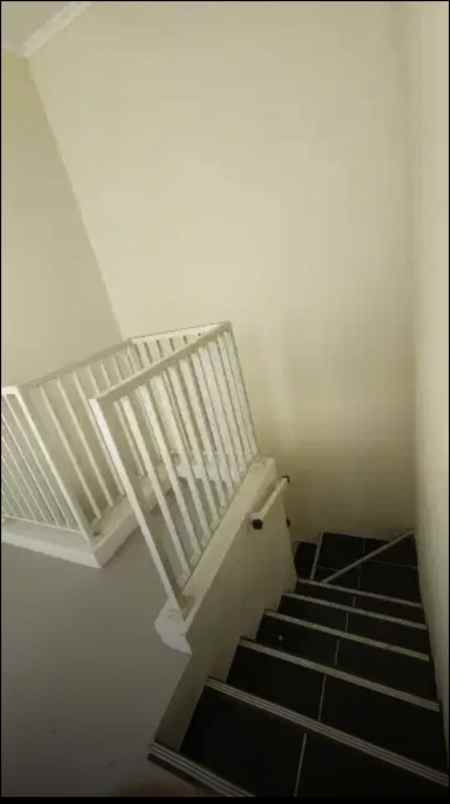 disewakan rumah di rungkut surabaya