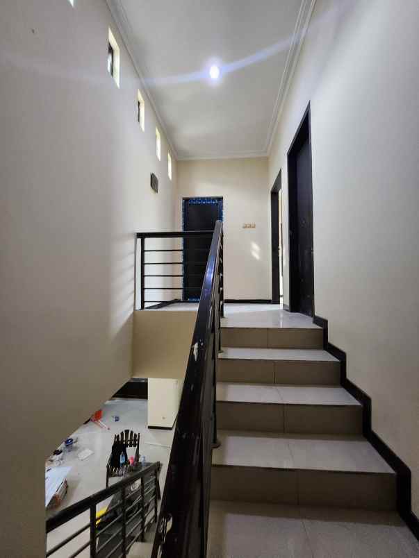 disewakan rumah jalan royal residence