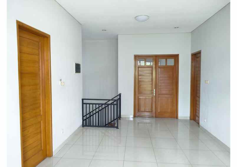 disewakan rumah kemang stand alone house kemang