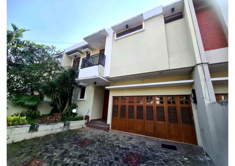 disewakan rumah kemang stand alone house kemang