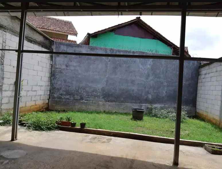 disewakan rumah kompleks perumahan pondok