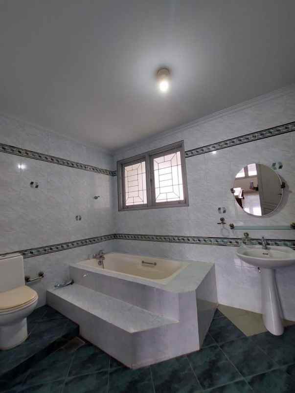 disewakan rumah pekayon