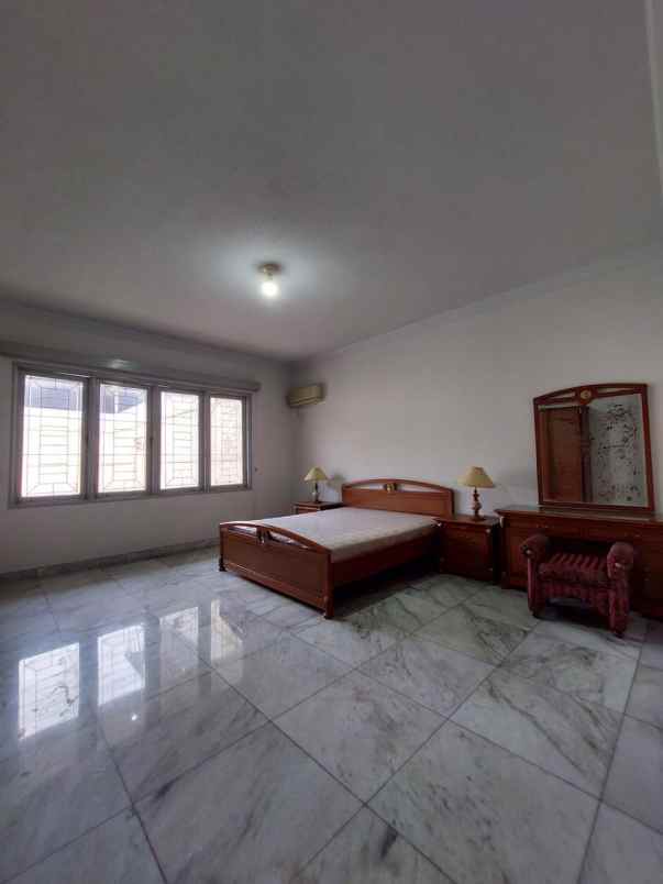 disewakan rumah pekayon