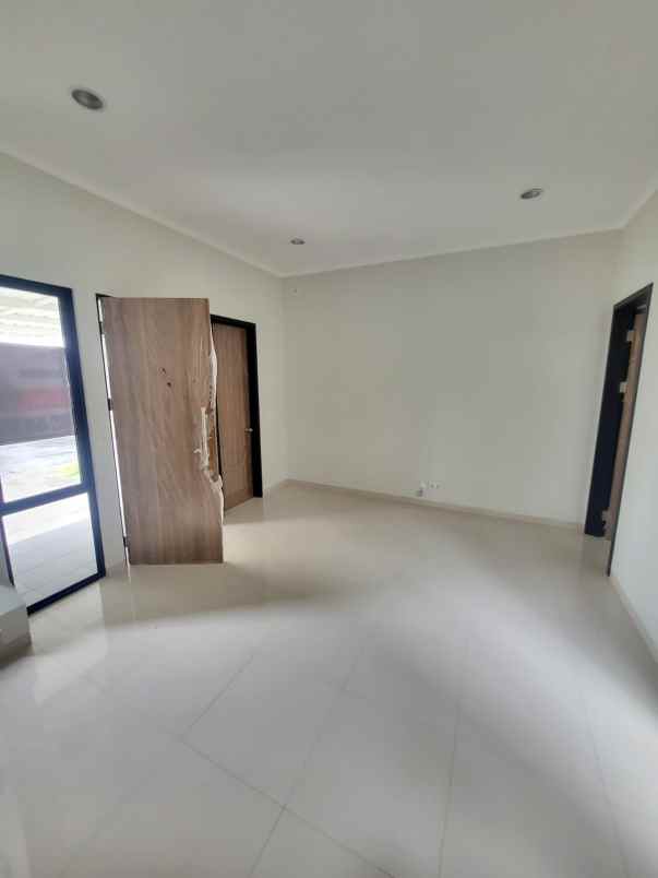 disewakan rumah suvarna sutera pasar kemis