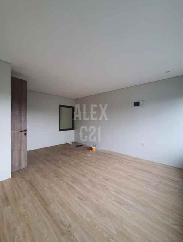 for sale town house di kemang jakarta selatan