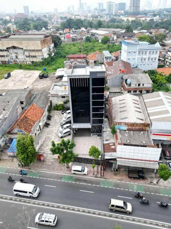 gedung komersil siap pakai di cawang jakarta timur