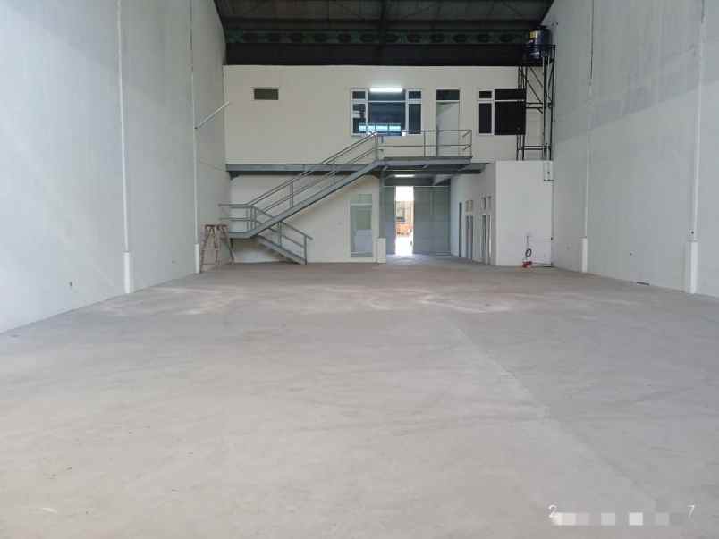 gudang 2 lantai di deltamas cikarang pusat