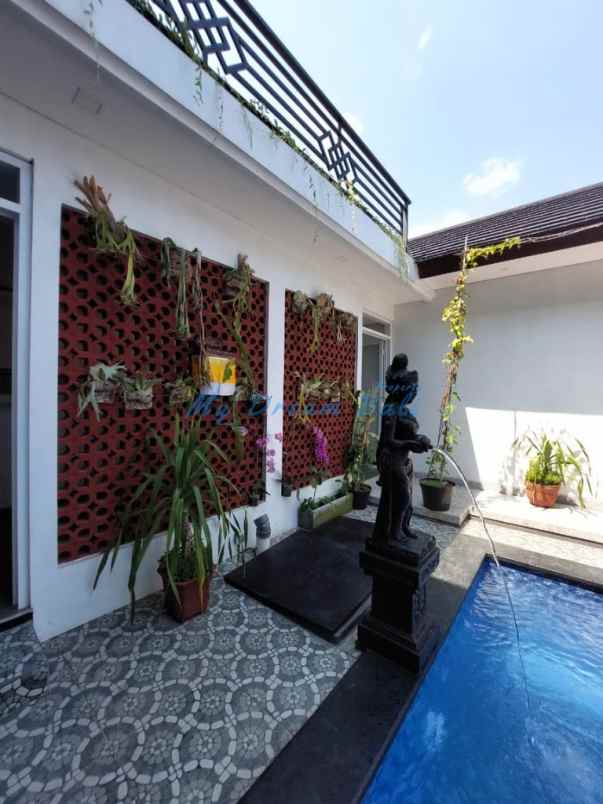 guest house 8 kamar di ubud