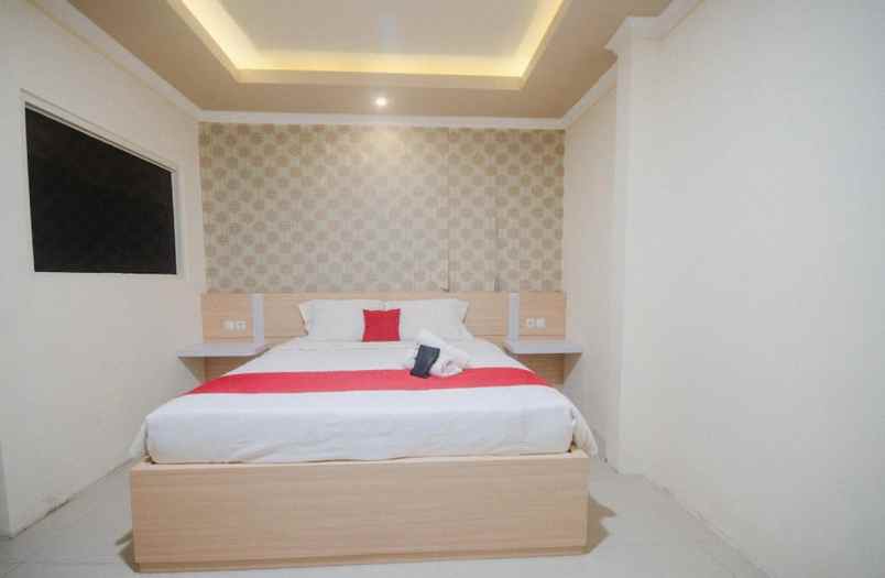 hotel jember kidul kec kaliwates