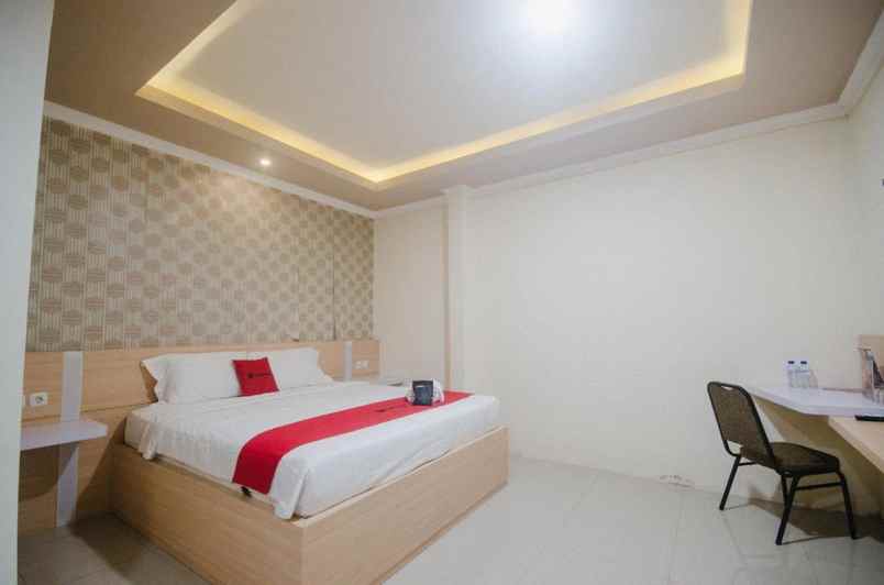 hotel jember kidul kec kaliwates