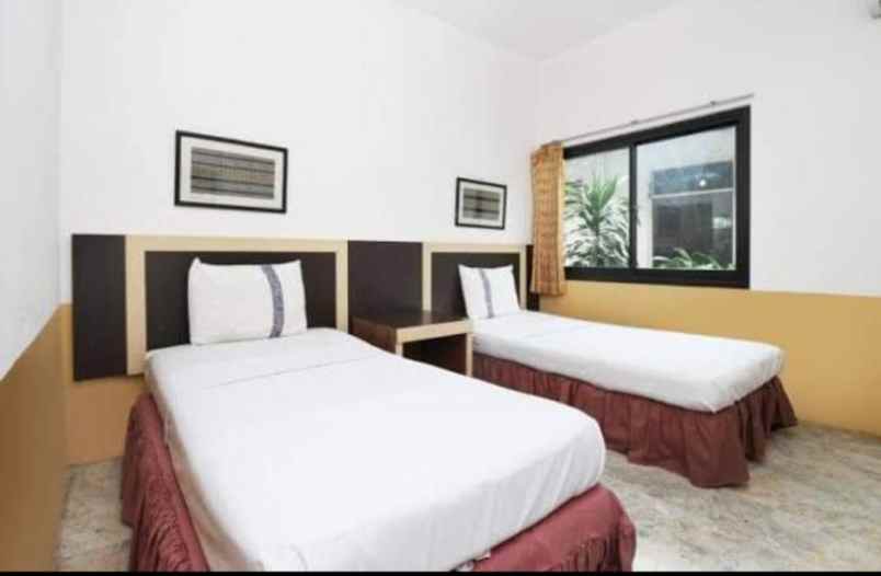 hotel keluarga dekat stasiun kota cirebon